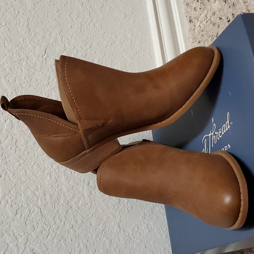 Cognac ankle booties